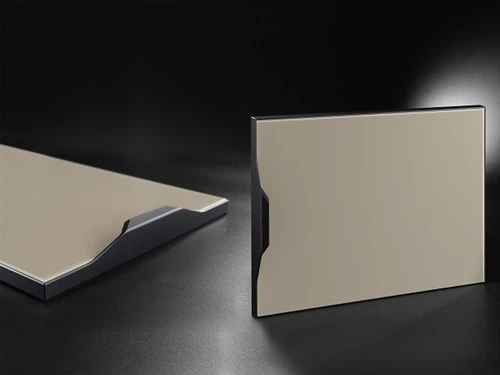 Стеклянные передние двери шкафа