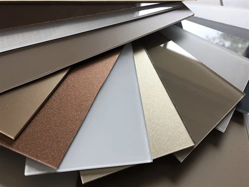 Можно ли использовать шелкографическое стекло для музейных экспозиций?